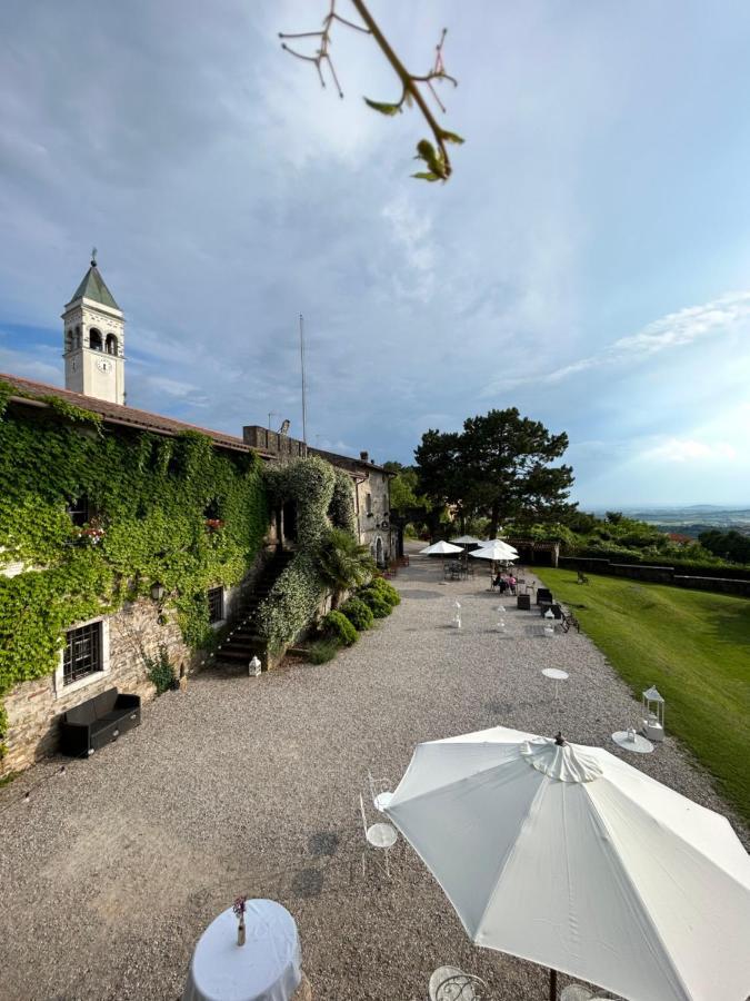 Hotel Conti Formentini San Floriano del Collio Exterior photo